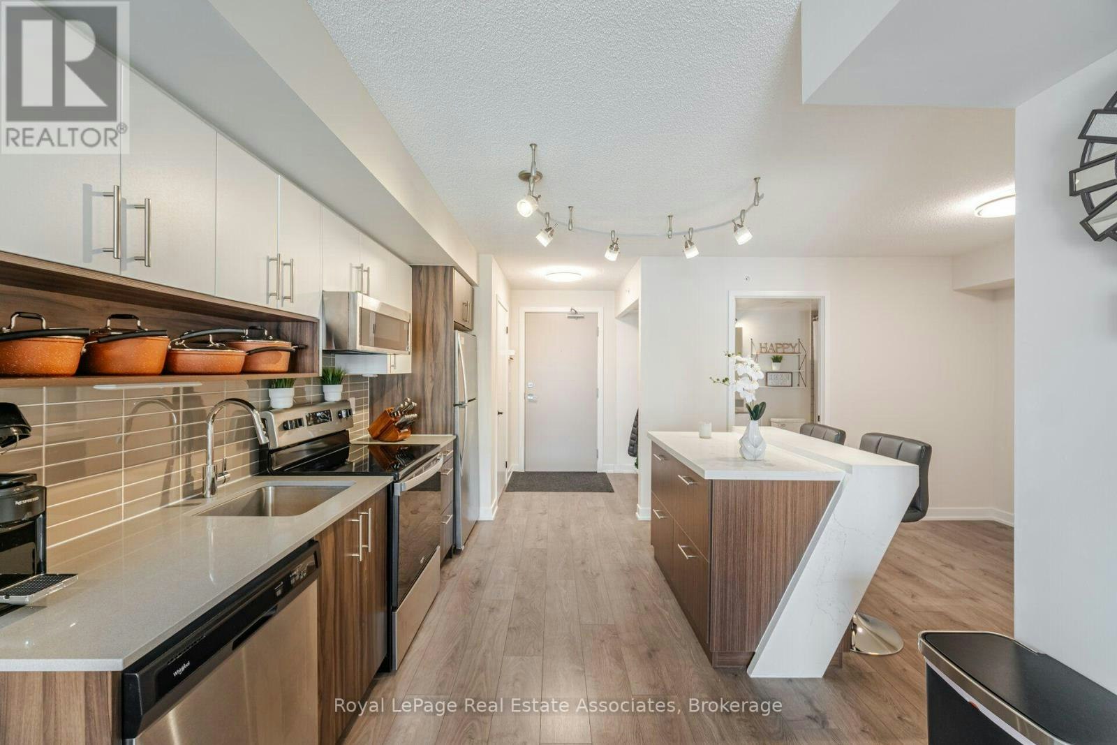 B327-1119 Cooke Boulevard, Burlington, ON, L7T 0C7 - 12