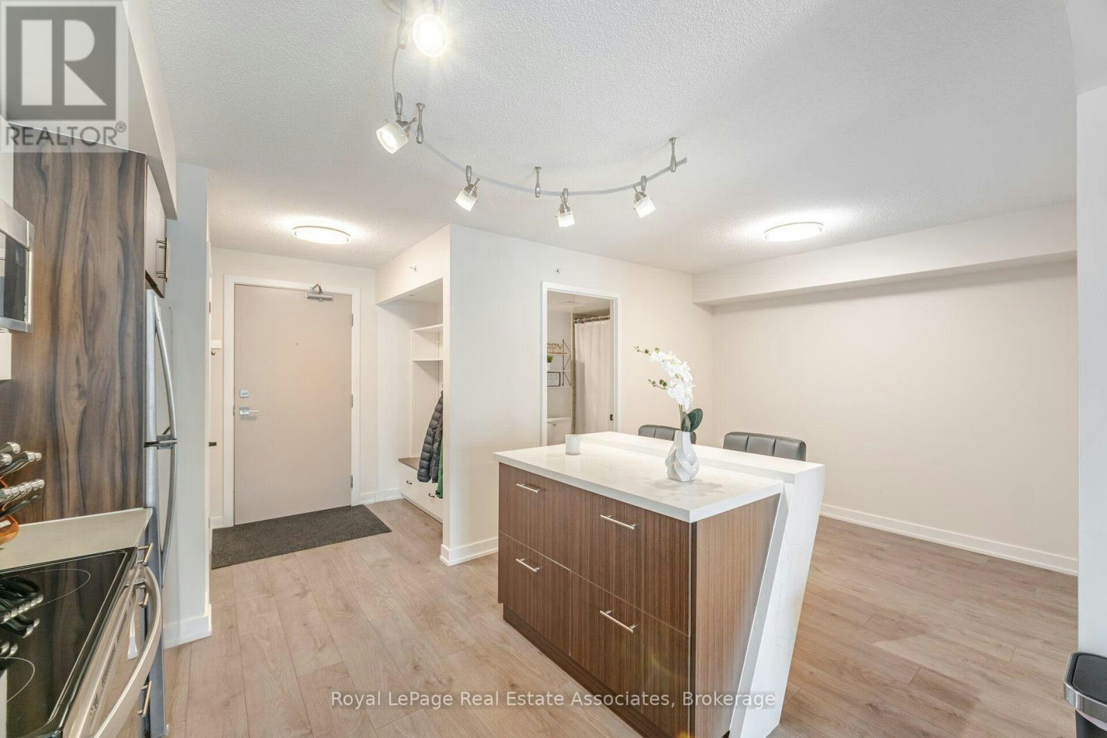 B327-1119 Cooke Boulevard, Burlington, ON, L7T 0C7 - 13