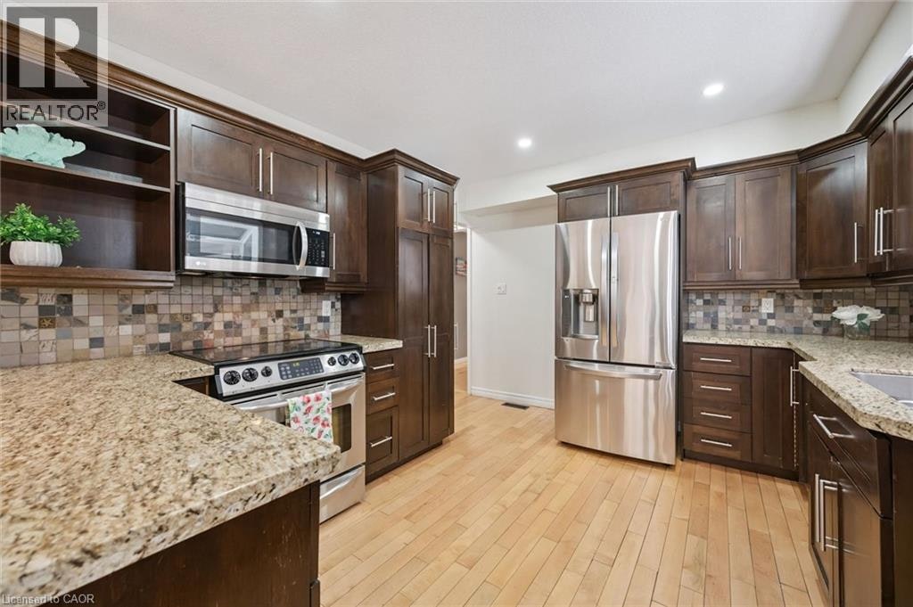 345 Beechlawn Drive, Waterloo, ON, N2L 5L8 - 14