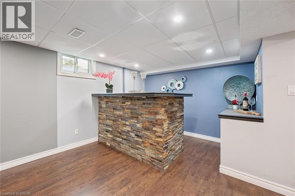 345 Beechlawn Drive, Waterloo, ON, N2L 5L8 - 35