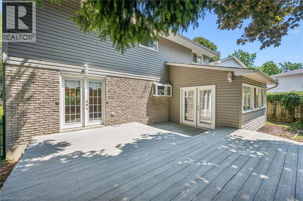 345 Beechlawn Drive, Waterloo, ON, N2L 5L8 - 43