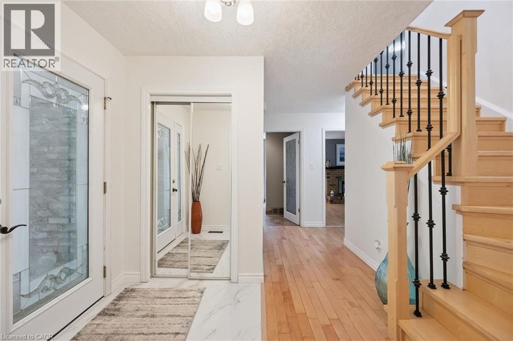 345 Beechlawn Drive, Waterloo, ON, N2L 5L8 - 8