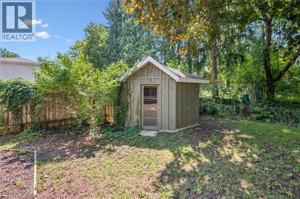 345 Beechlawn Drive, Waterloo, ON, N2L 5L8 - 45