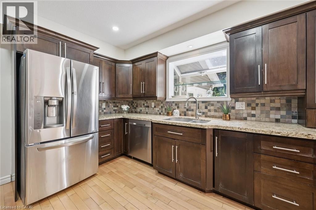 345 Beechlawn Drive, Waterloo, ON, N2L 5L8 - 12