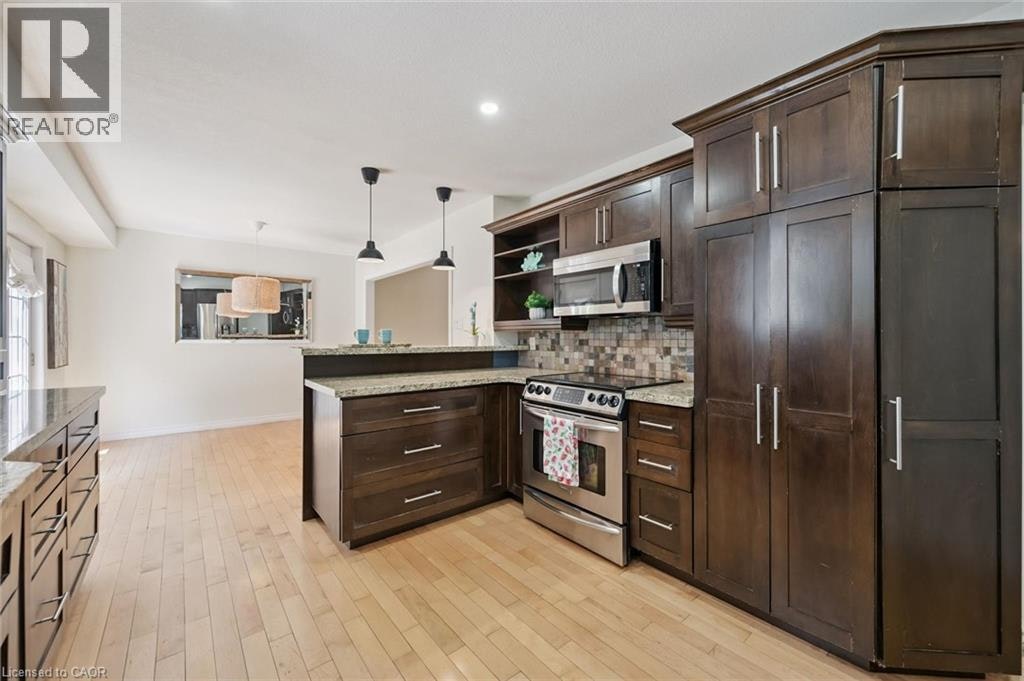 345 Beechlawn Drive, Waterloo, ON, N2L 5L8 - 13