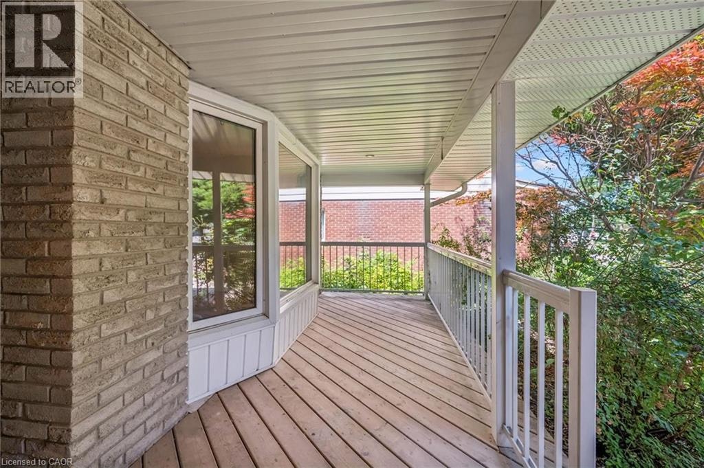 345 Beechlawn Drive, Waterloo, ON, N2L 5L8 - 6