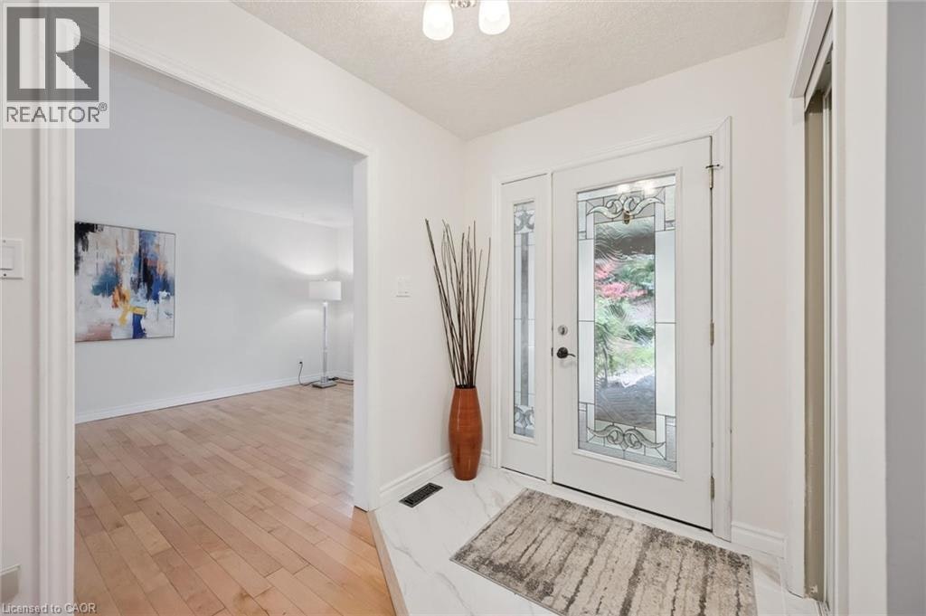 345 Beechlawn Drive, Waterloo, ON, N2L 5L8 - 7