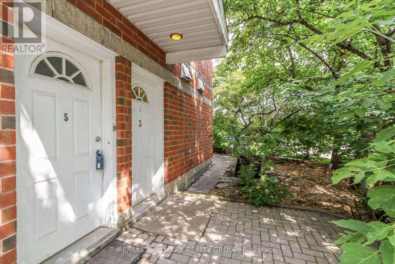 3 Armstrong Street, Ottawa, ON, K1Y 4T1 - 2