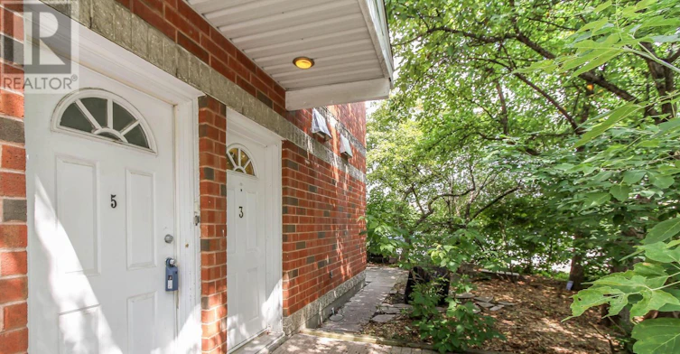 3 Armstrong Street, Ottawa, ON, K1Y 4T1 - 2