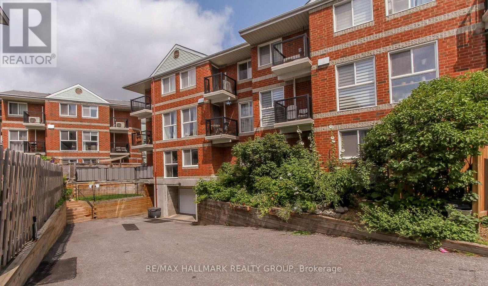 3 Armstrong Street, Ottawa, ON, K1Y 4T1