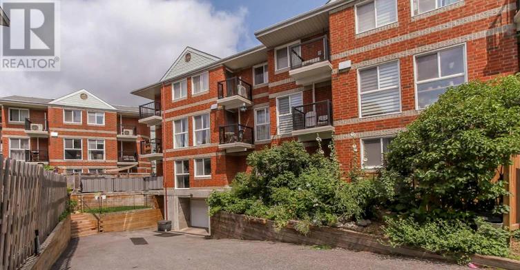 3 Armstrong Street, Ottawa, ON, K1Y 4T1