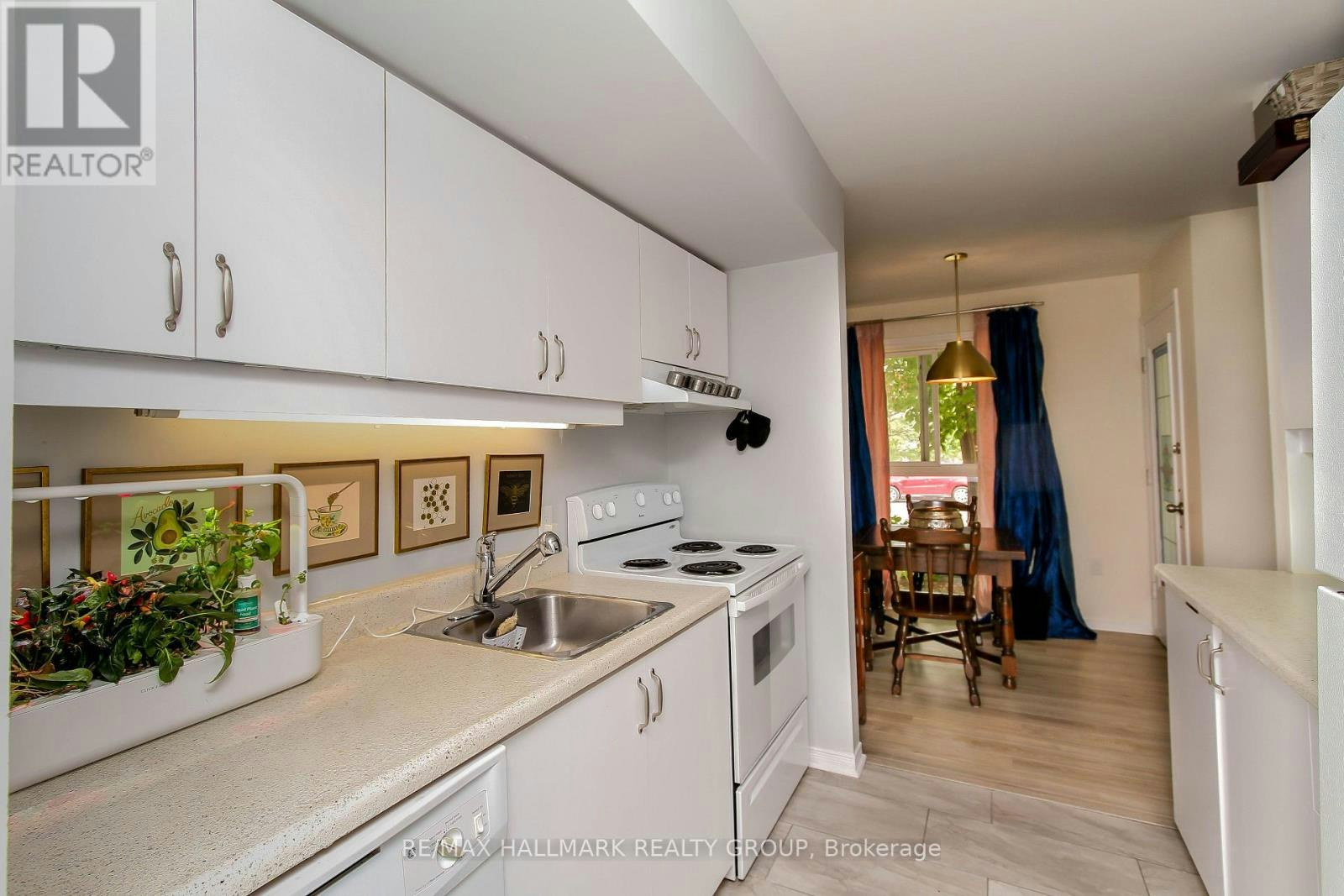 3 Armstrong Street, Ottawa, ON, K1Y 4T1 - 9