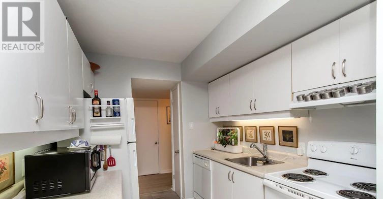 3 Armstrong Street, Ottawa, ON, K1Y 4T1 - 8