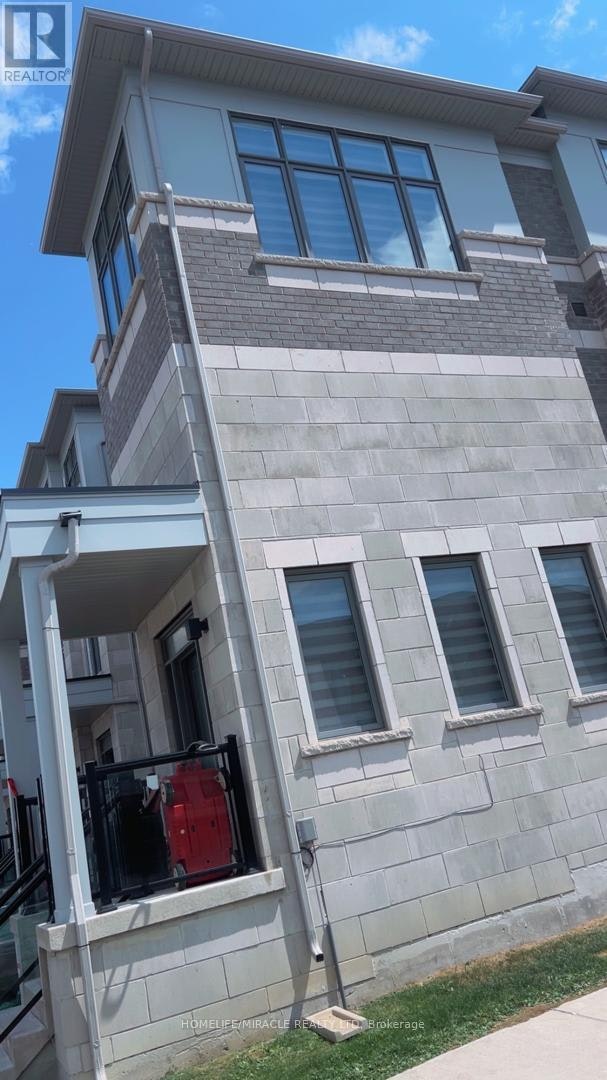 771 Chinook Path, Oshawa, ON, L1H 0A7
