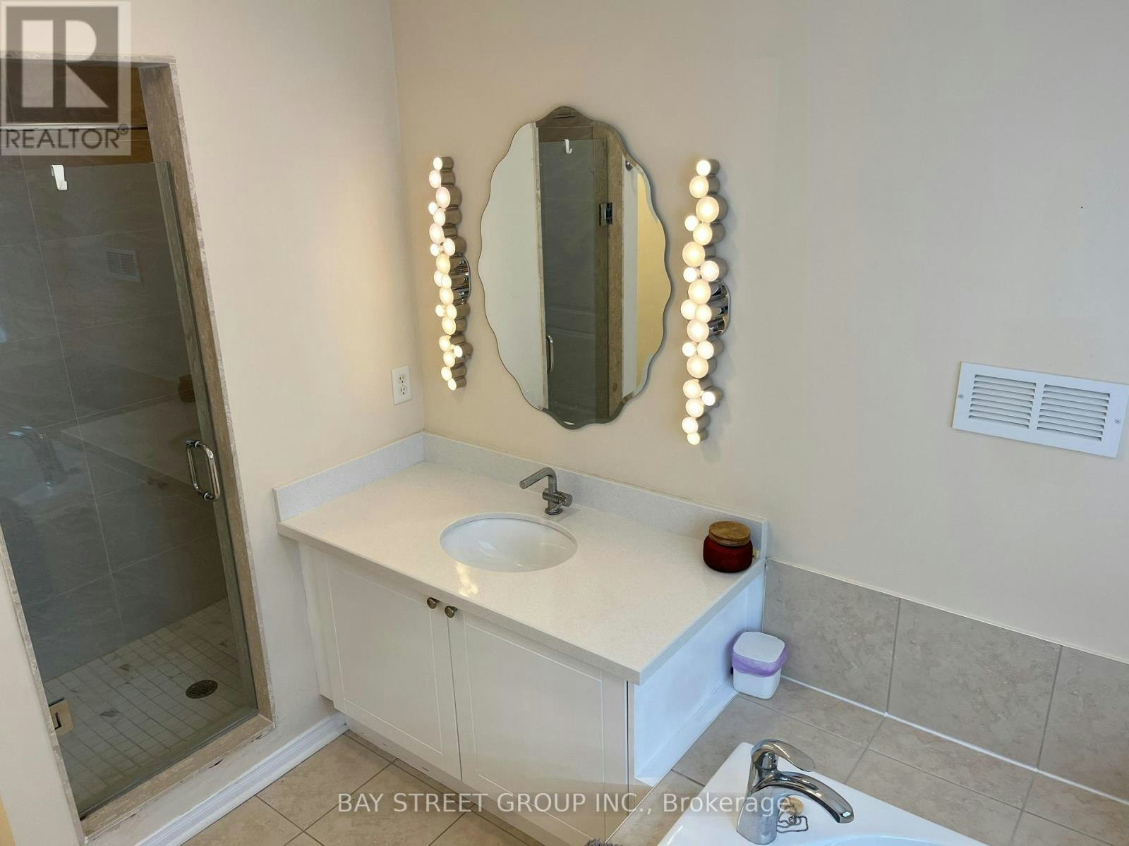 BEDROOM-49 Walkview Crescent, Richmond Hill, ON, L4E 4H5 - 5
