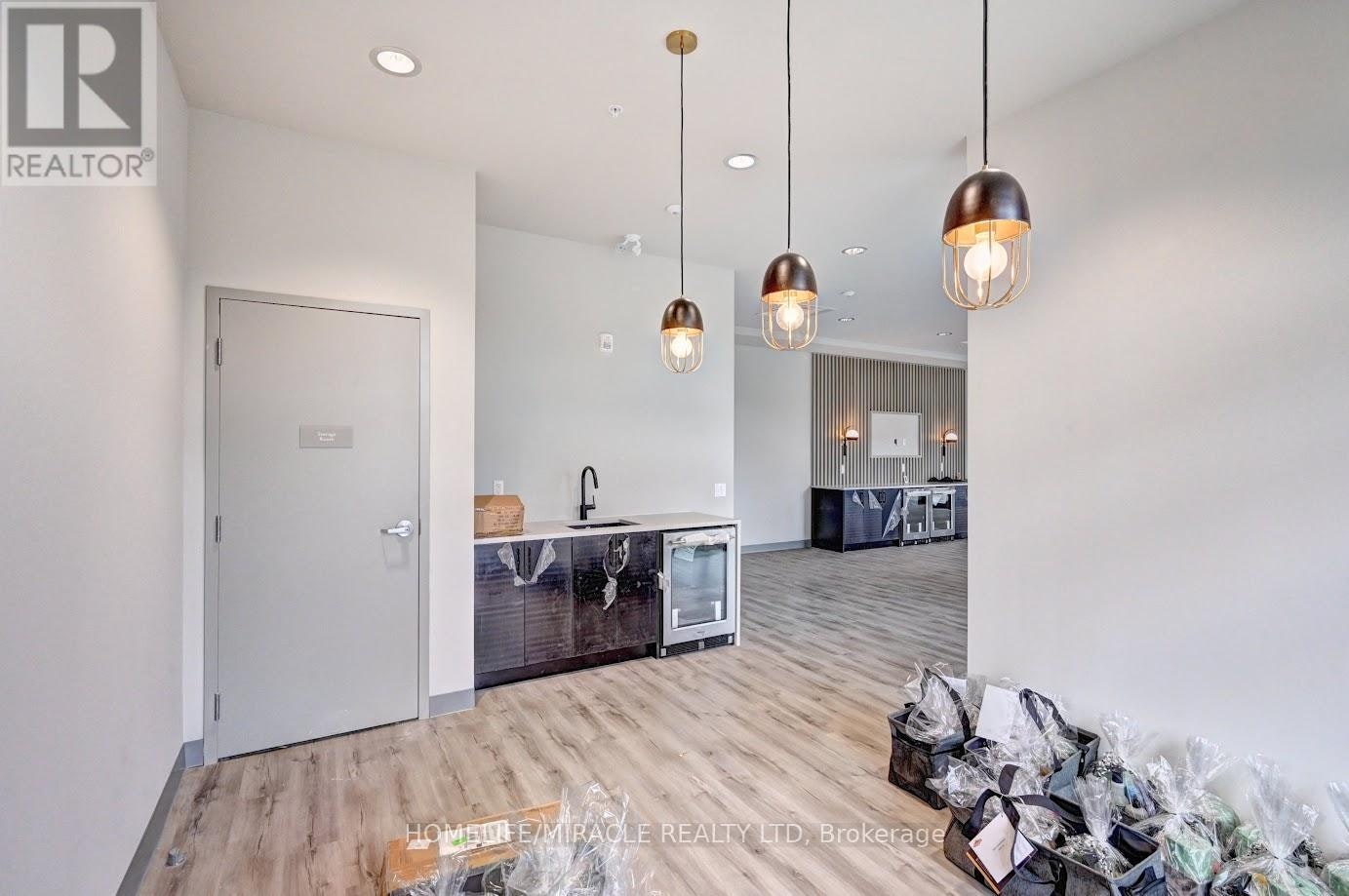 110-107 Rogers Street, Waterloo, ON, N2J 0G3 - 13