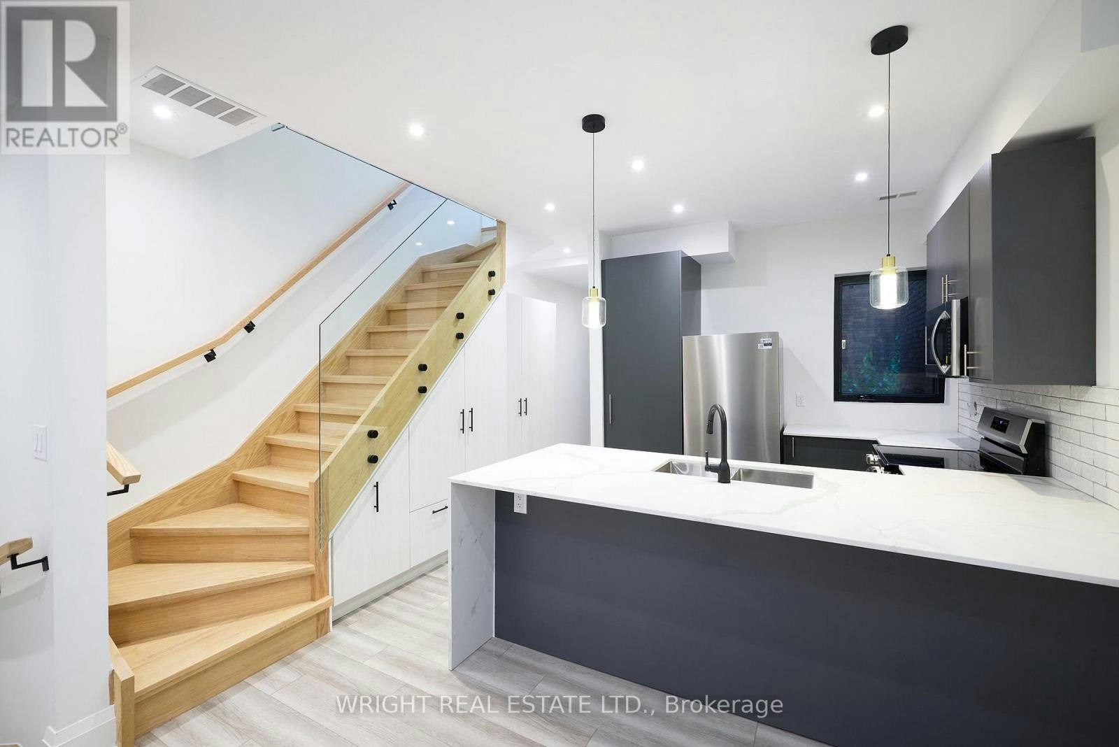 71 Oxford Street, Toronto, ON, M5T 1P2 - 4