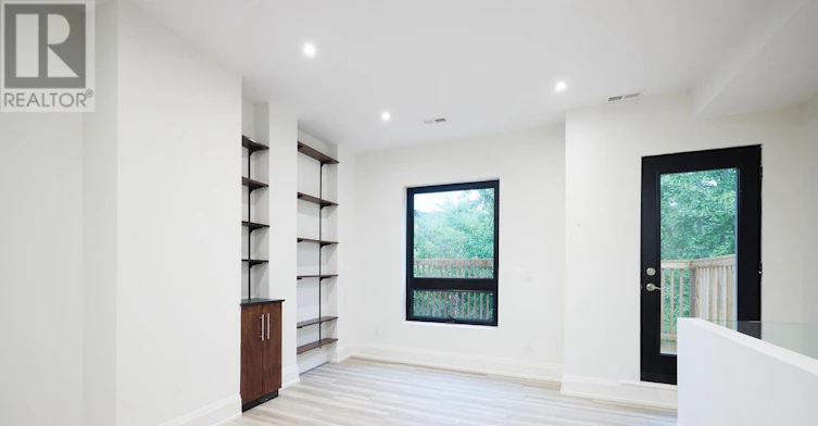 71 Oxford Street, Toronto, ON, M5T 1P2 - 7