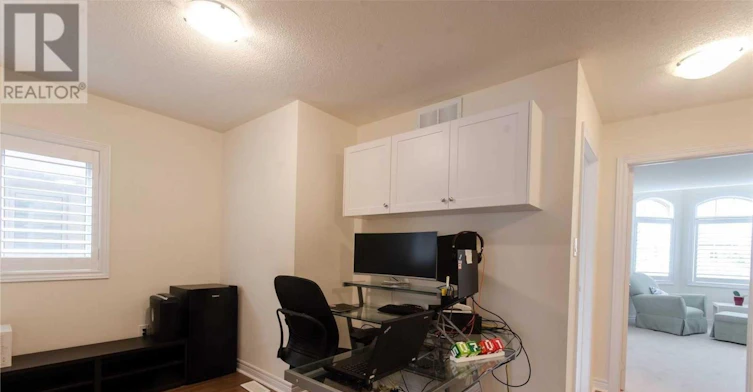 96 Busch Avenue, Markham, ON, L6C 0P4 - 9
