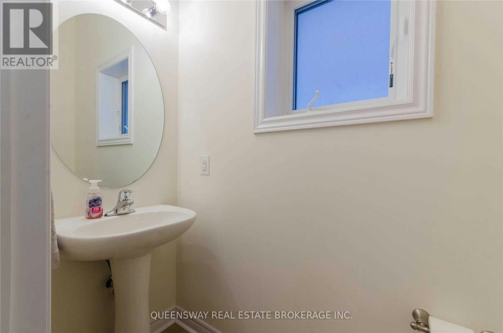 96 Busch Avenue, Markham, ON, L6C 0P4 - 4
