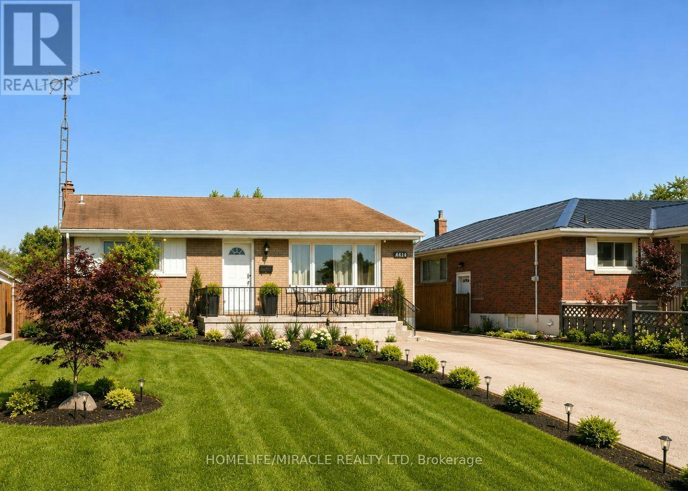 7150 Douglas Crescent, Niagara Falls, ON, L2G 3C4