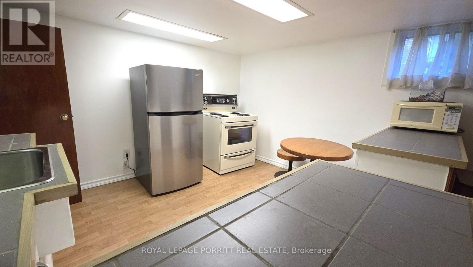 LOWER-8 Meaford Avenue, Toronto, ON, M8V 2H5 - 8