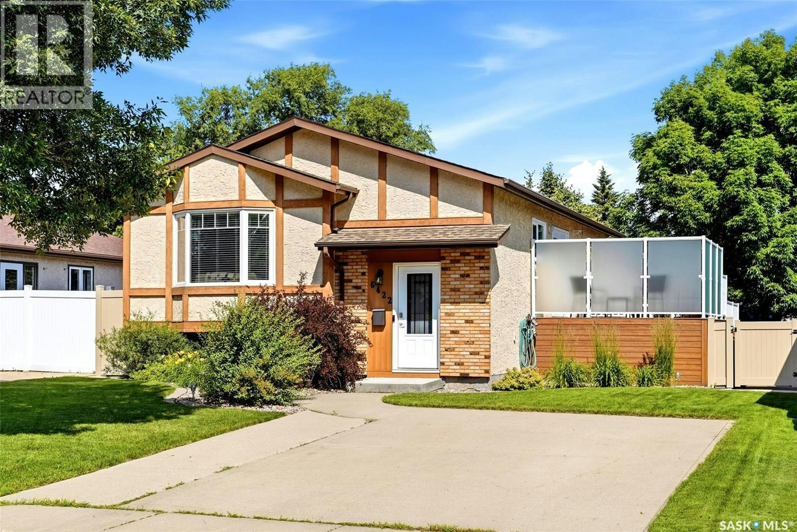 6422 Hird Crescent, Regina, SK, S4X 4G8