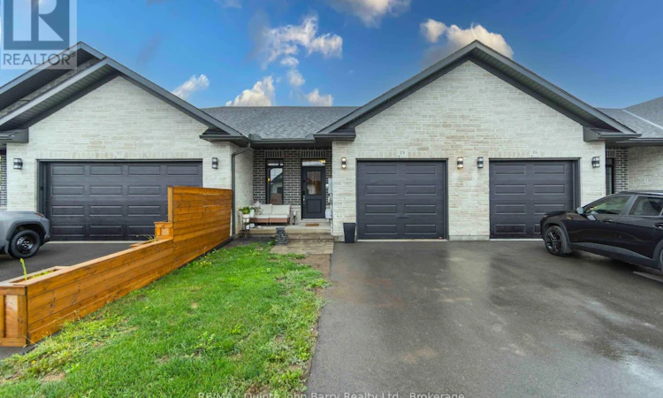 28 Raycroft Drive
