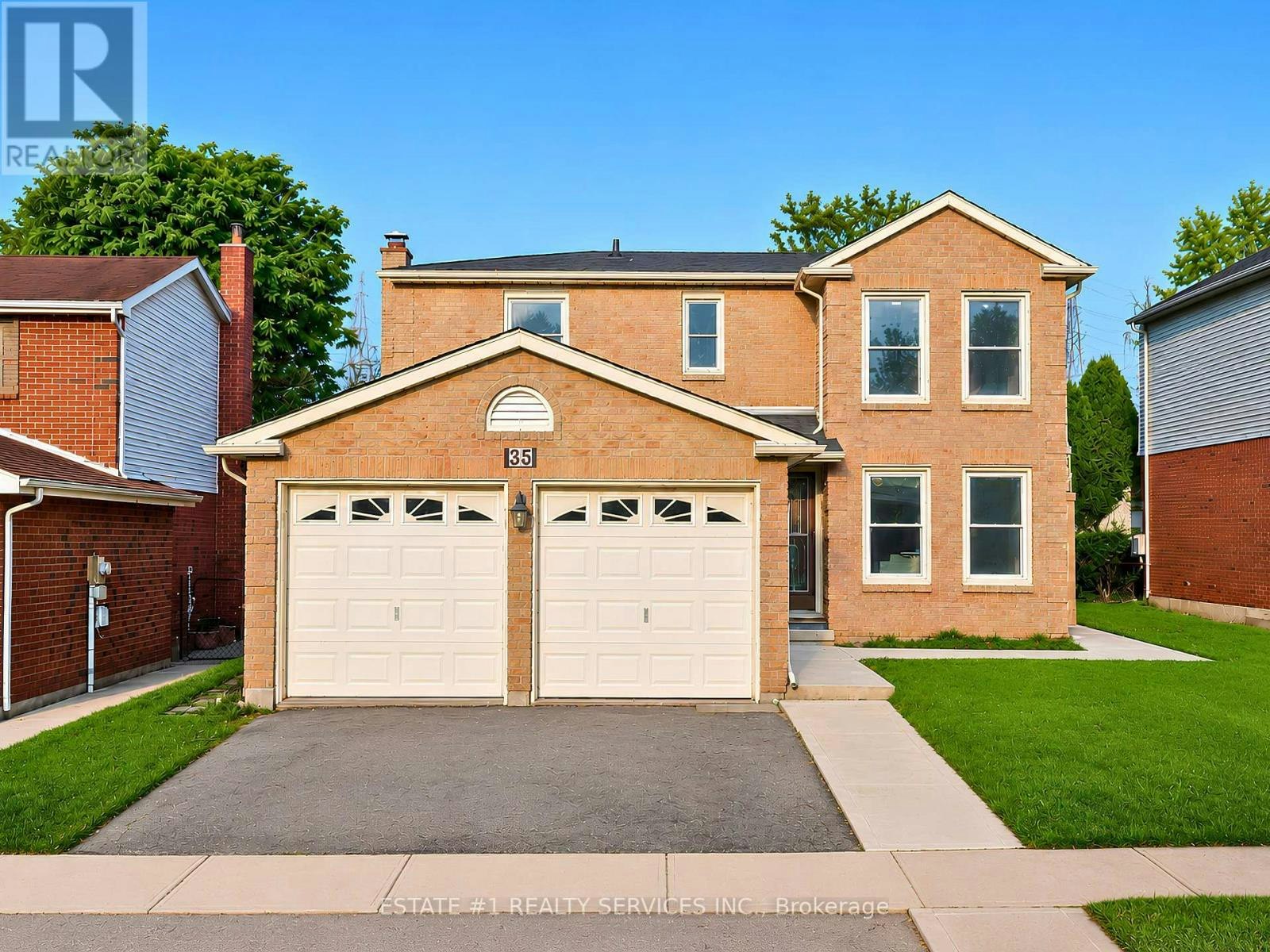 35 Golden Meadow Drive, Kitchener, ON, N2N 2L9