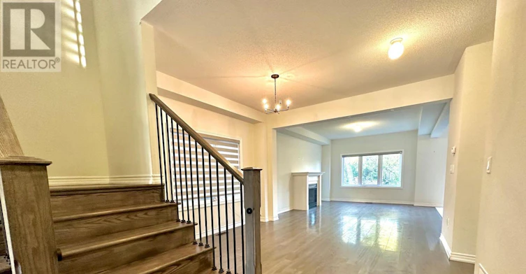 132 Cottonwood Crescent, Welland, ON, L3B 6C5 - 4