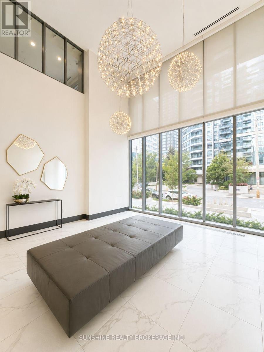910-25 Holly Street, Toronto, ON, M4S 0E3 - 4