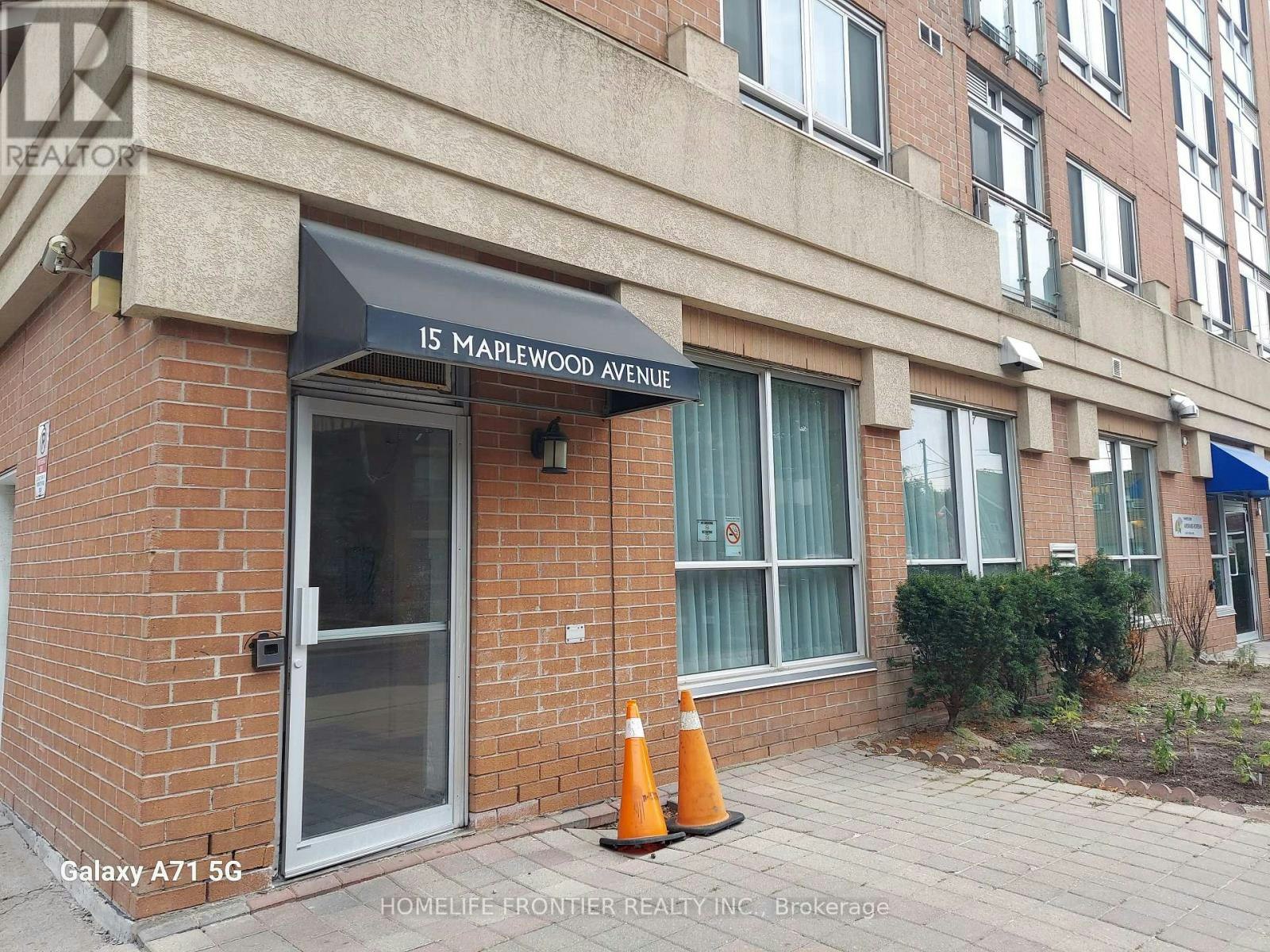 709-15 Maplewood Avenue, Toronto, ON, M6C 4B4 - 2