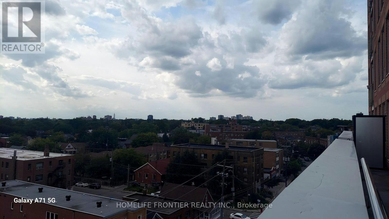 709-15 Maplewood Avenue, Toronto, ON, M6C 4B4 - 23