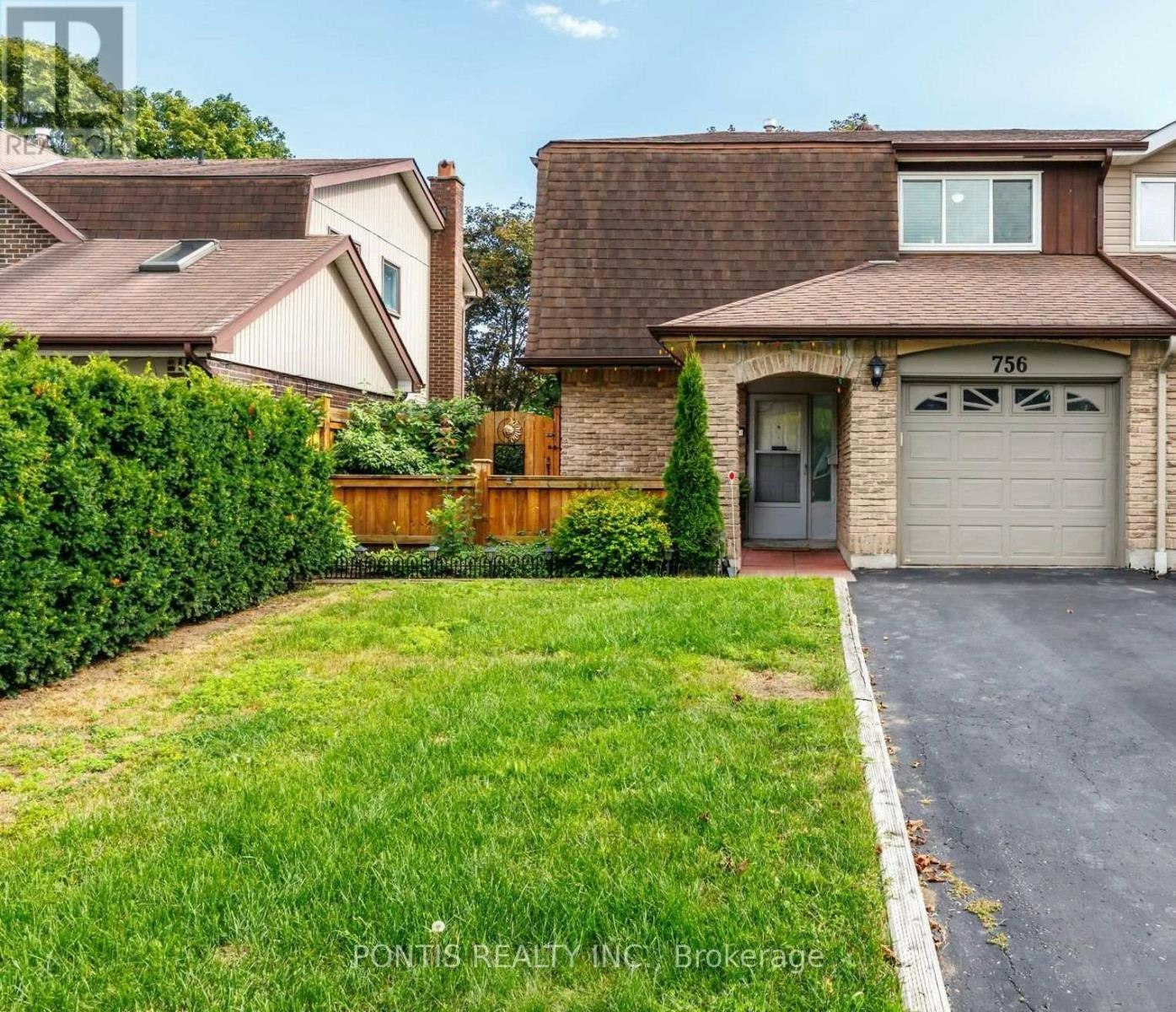 756 Cobblers Court, Pickering, ON, L1V 2Z3