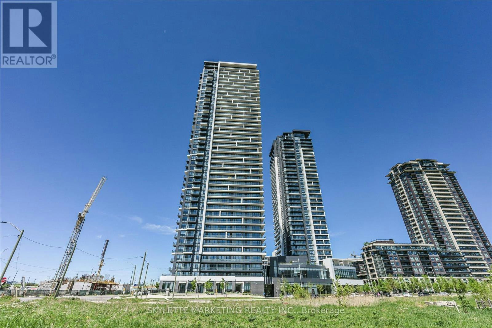 PH02-18 Water Walk Drive, Markham, ON, L3R 6L5