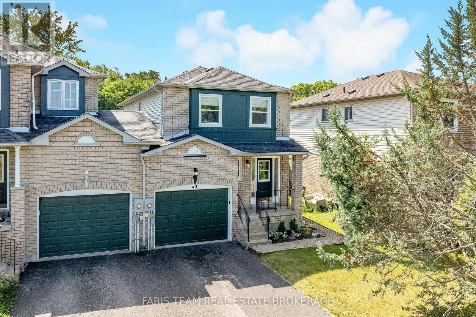 49 Cunningham Drive, Barrie, ON, L4N 8L4