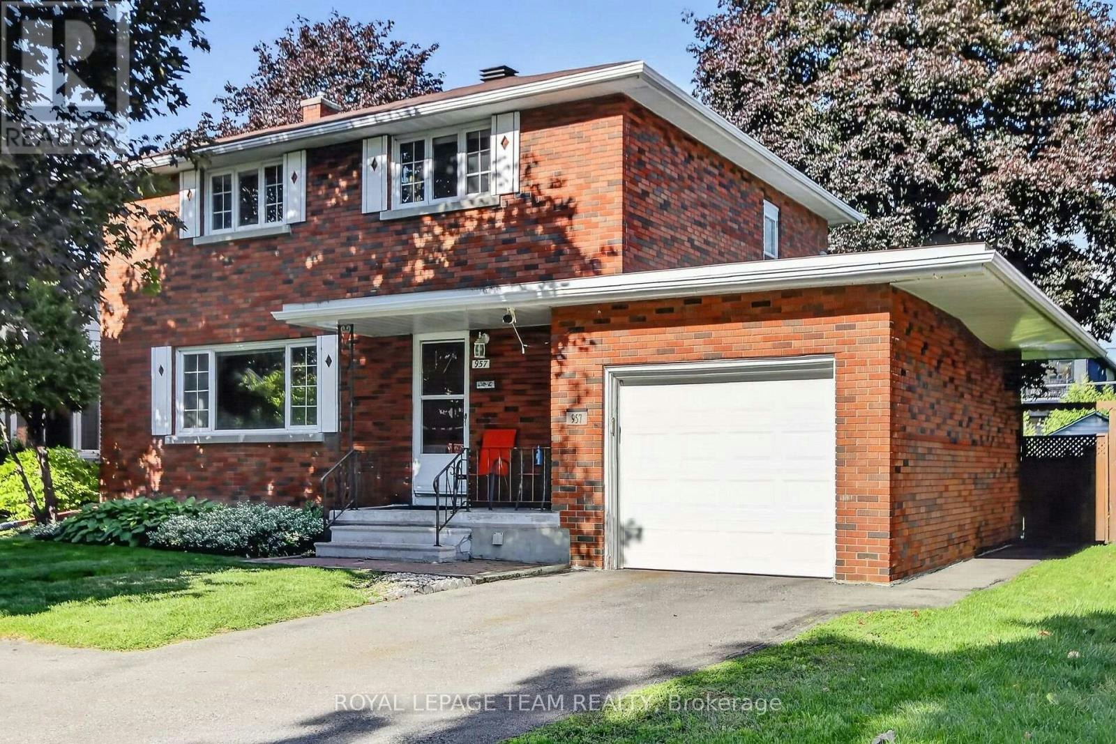 957 Winnington Avenue, Ottawa, ON, K2B 5C6