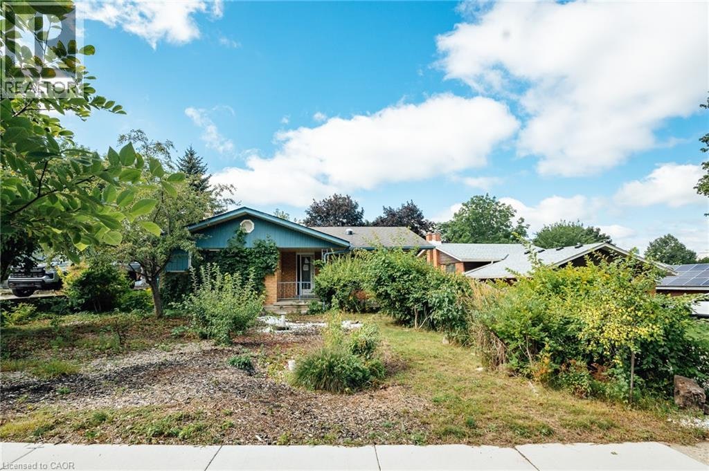 229 Winfield Avenue, Waterloo, ON, N2J 3M8
