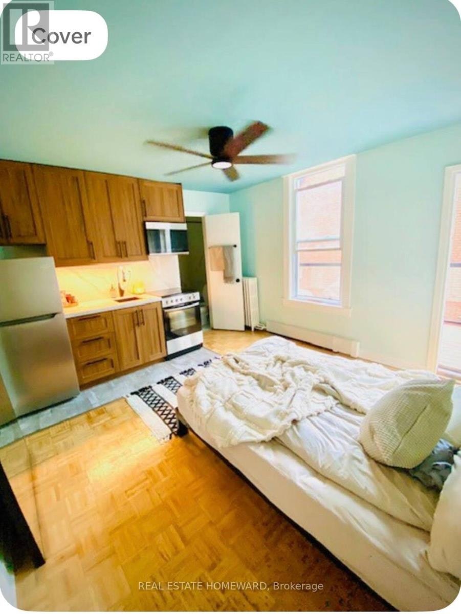 B2-426 Markham Street, Toronto, ON, M6G 2L2