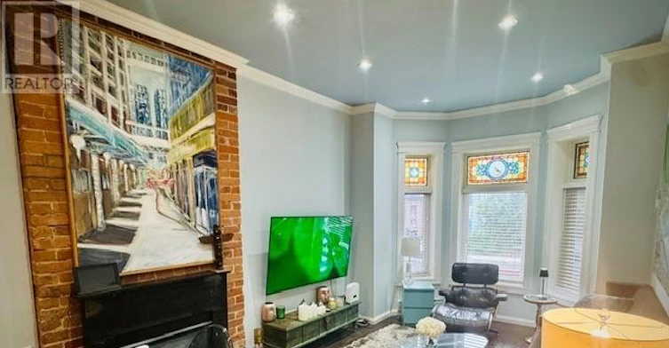 1-175 Euclid Avenue, Toronto, ON, M6J 2J8 - 11