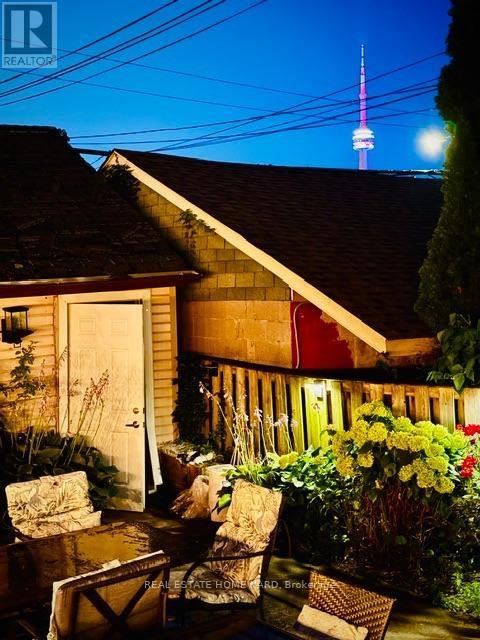 1-175 Euclid Avenue, Toronto, ON, M6J 2J8 - 12