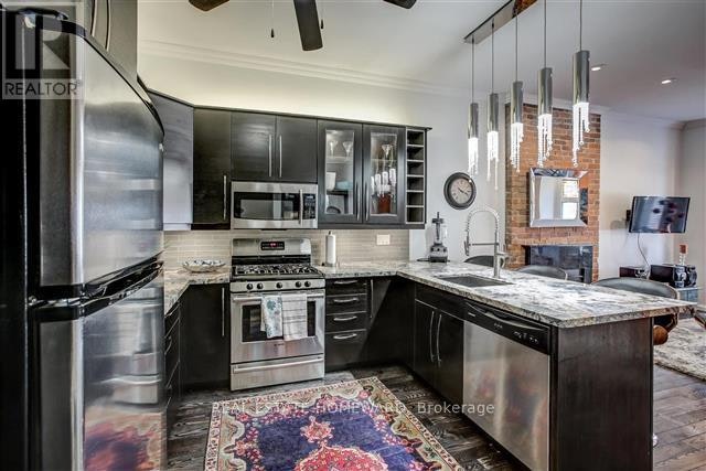 1-175 Euclid Avenue, Toronto, ON, M6J 2J8 - 7