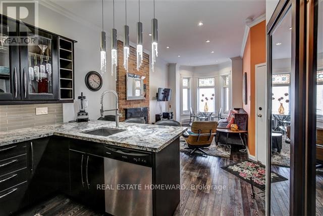 1-175 Euclid Avenue, Toronto, ON, M6J 2J8 - 8