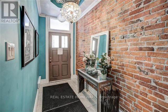 1-175 Euclid Avenue, Toronto, ON, M6J 2J8 - 5