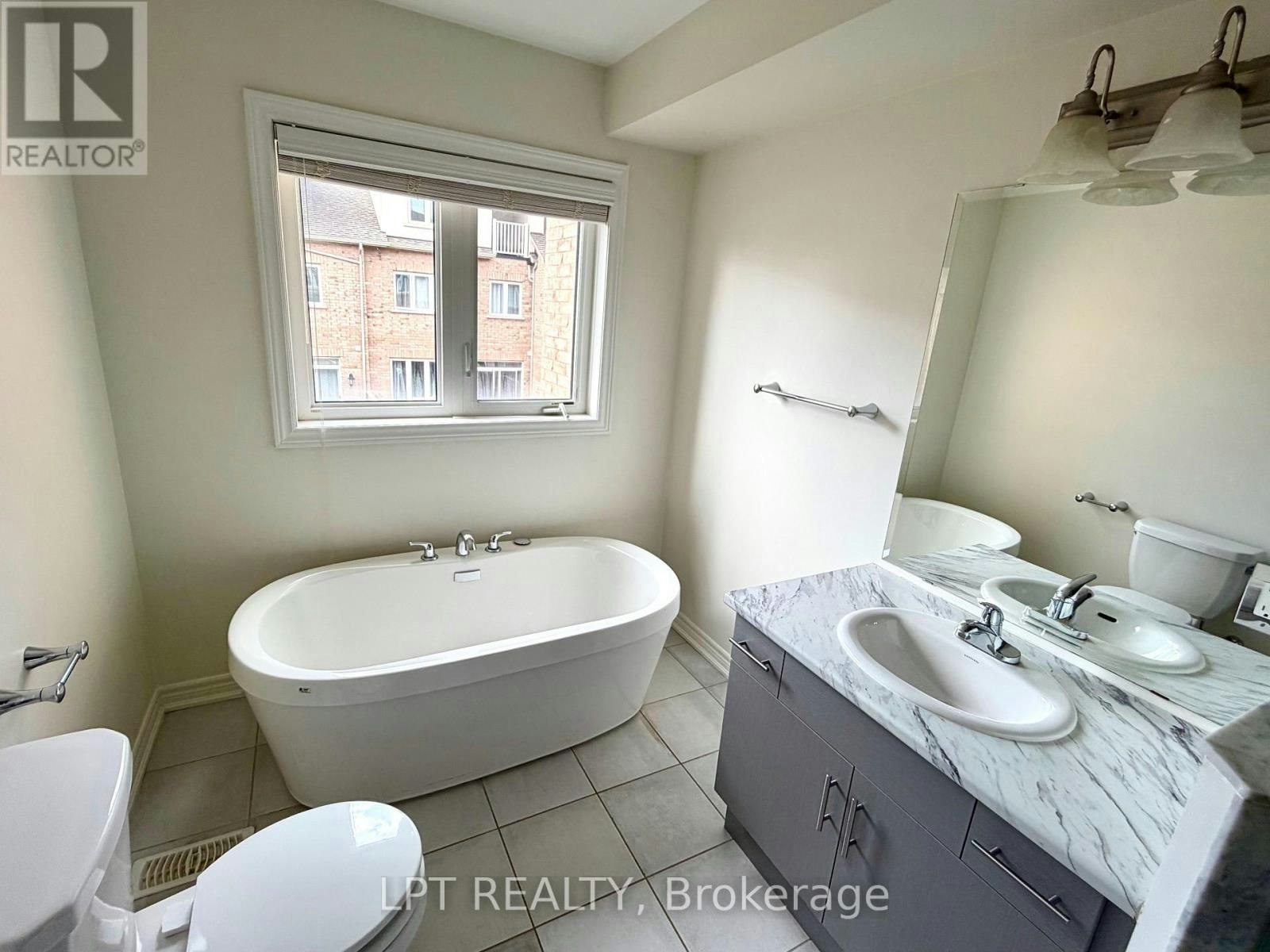 32 Bayonne Drive, Hamilton, ON, L8J 0L2 - 13