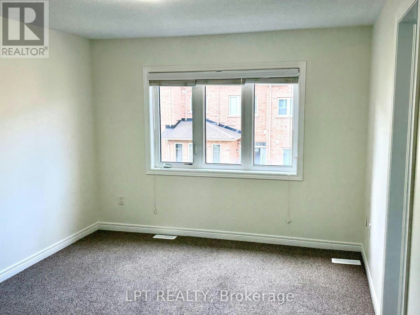32 Bayonne Drive, Hamilton, ON, L8J 0L2 - 12