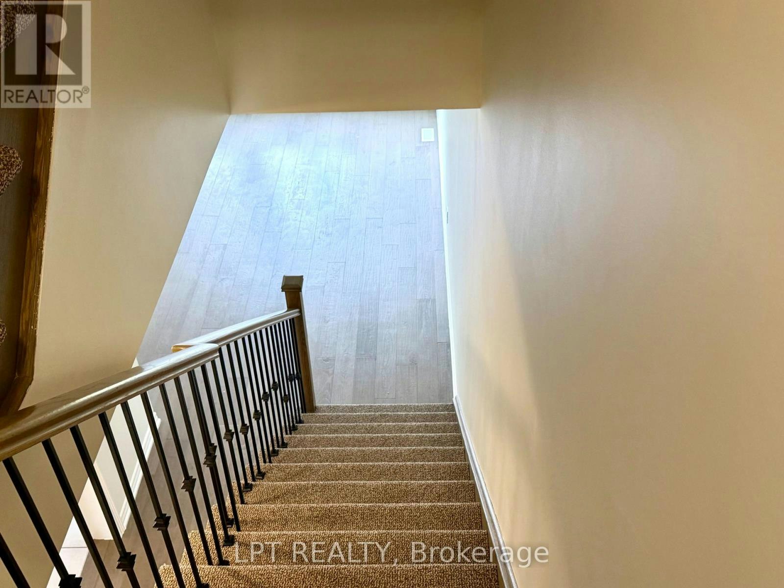 32 Bayonne Drive, Hamilton, ON, L8J 0L2 - 9