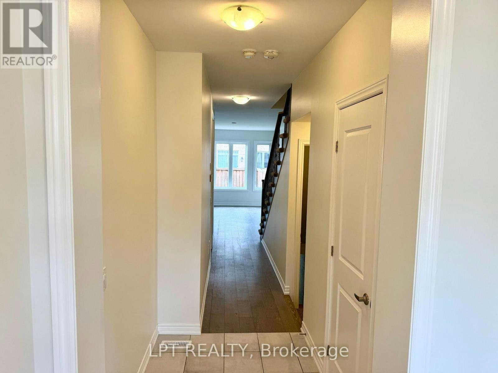 32 Bayonne Drive, Hamilton, ON, L8J 0L2 - 2