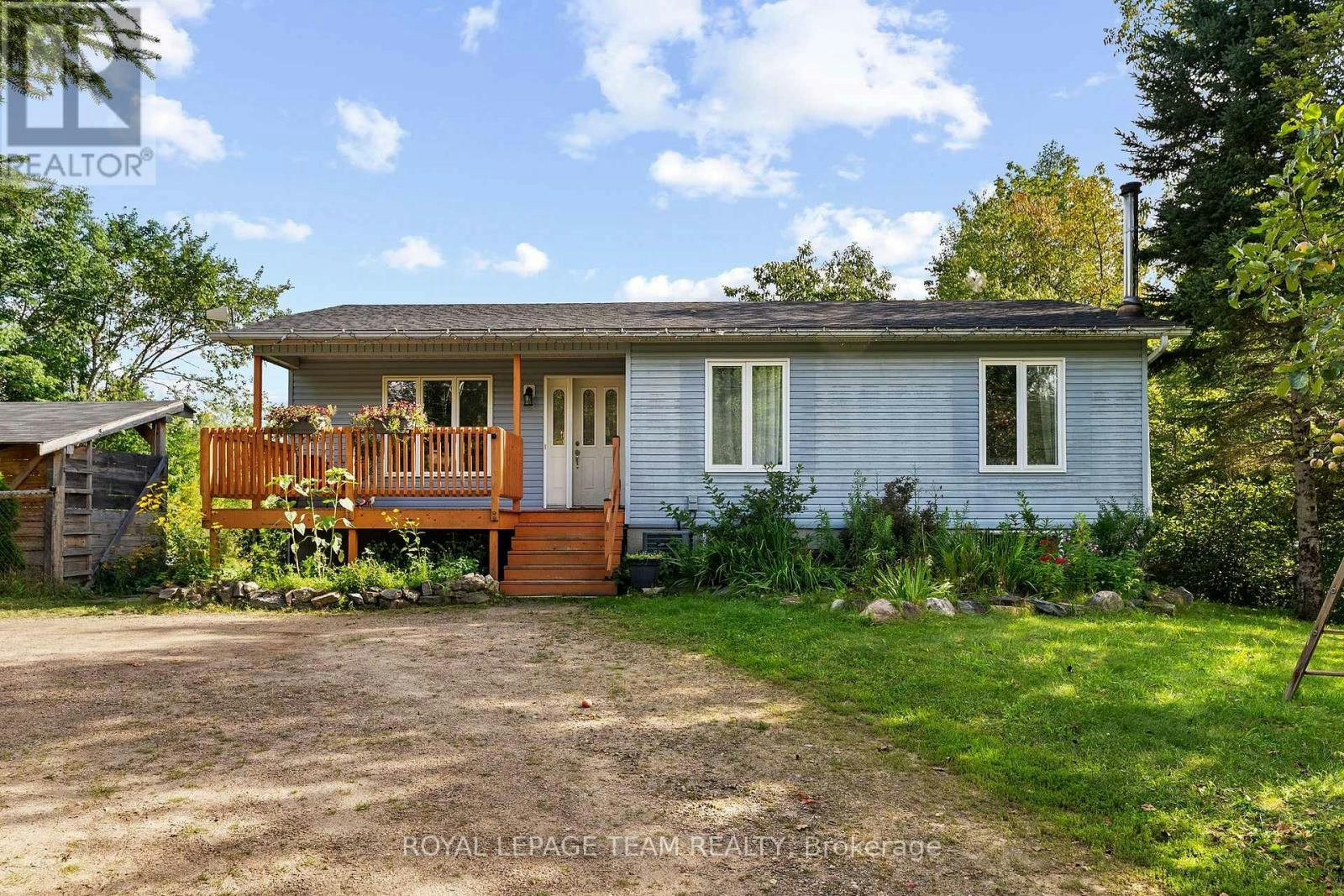 484 Wylie Road, Laurentian Hills, ON, K0J 1P0