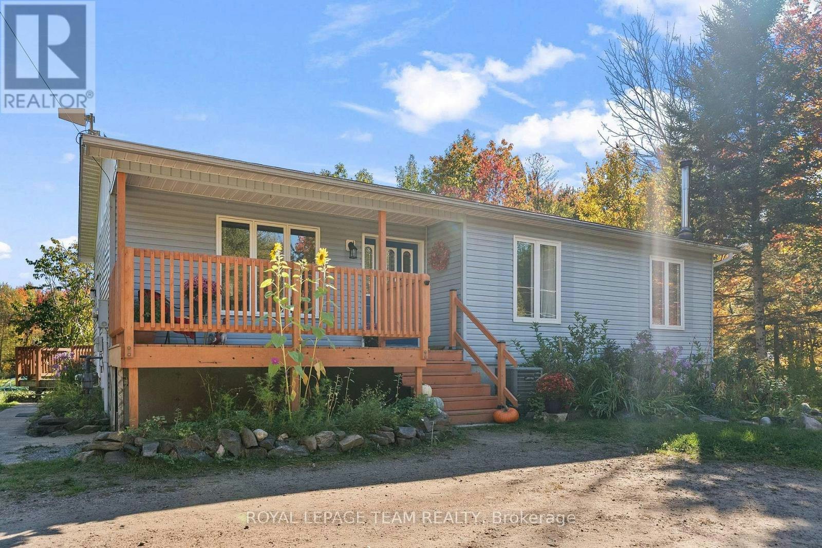 484 Wylie Road, Laurentian Hills, ON, K0J 1P0